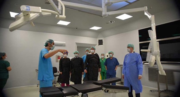 ÇÜ'de 35 odalı yeni ameliyathane hizmete girdi