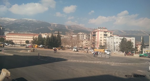 ÇUKUROVA TÜNEL KAVŞAK’TA ÇALIŞMALAR DEVAME DİYOR