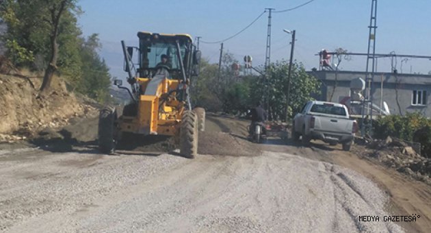 DADAĞLI GRUP YOLU ASFALTA HAZIRLANIYOR