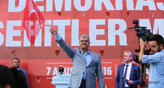 DEMOKRASİ VE ŞEHİTLER MİTİNGİ