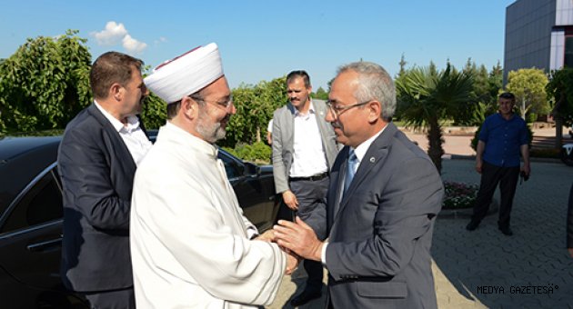 Diyanet İşleri Başkanı Prof. Dr. Mehmet Görmez, Üniversitemizi Ziyaret Etti