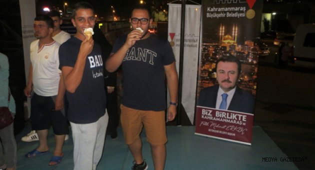 DONDURMA TIRI İSTANBUL ÜSKÜDAR MEYDANINDA…