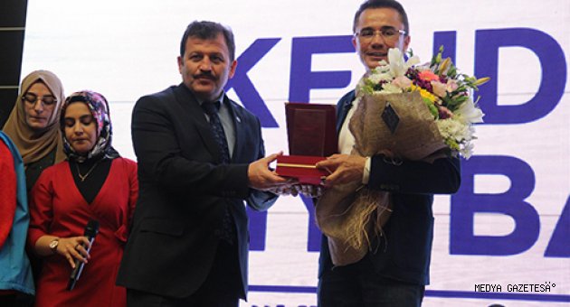 DR. ENDER SARAÇ GENÇLERE “KENDİNE İYİ BAK” DEDİ