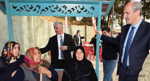 DULKADİROĞLU’NDAN BİR SOSYAL TESİSTE AYAKLICAOLUK MAHALLESİNE
