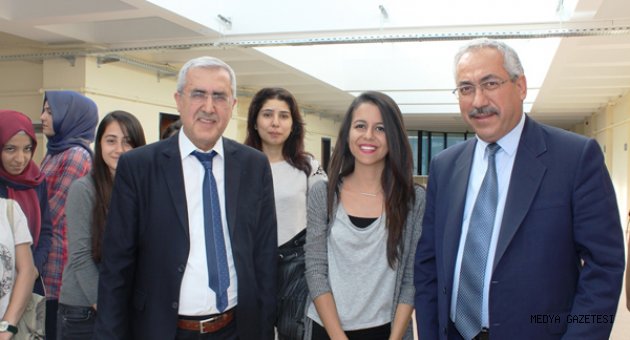 Eğitim Fakültesi Öğrencileri Tanışma Toplantısında Bir Araya Geldi