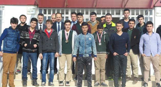 EĞİTİMDE VE SPORDA TECRÜBE FARKI