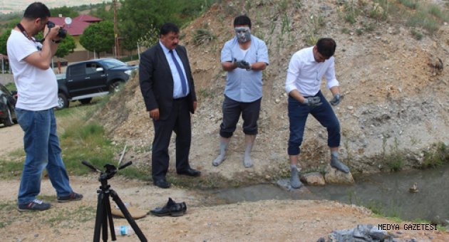 EKİNÖZÜ’NDE CİLDE İYİ GELEN PELOİD ÇAMURU BULUNDU