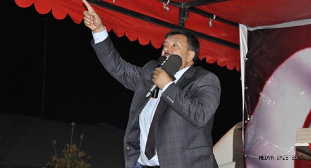 EKİNÖZÜ’NDE DEMOKRASİYE SAYGI MİTİNGİ
