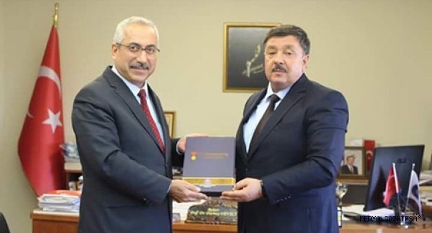 EKİNÖZÜ, YÜKSEKOKUL İSTİYOR