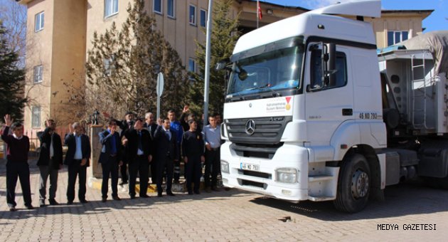 Ekinözü'nde Bayırbucak Türkmenlerine Yardım Tırı Yola Çıktı.