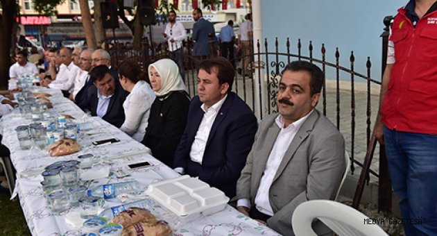 ELBİSTAN, BÜYÜKŞEHİR’İN İFTARINDA KENETLENDİ