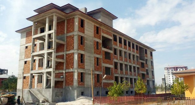 ELBİSTAN’DA OKUL İNŞAATI TÜM HIZIYLA DEVAM EDİYOR