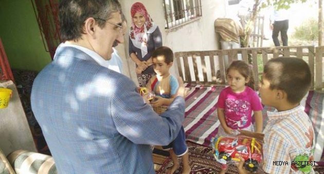 ENGELLİ VATANDAŞLARA BAYRAM HEDİYESİ