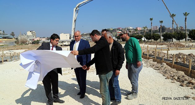 ERDEMLİ’DE KAPALI PAZARYERİ VE OTOPARK ATAĞI