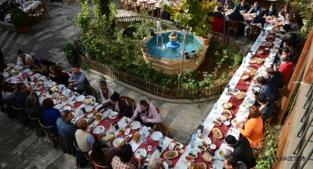 GASTRONOMİ UZMANI TURİST REHBERLER KAHRAMANMARAŞ'TA