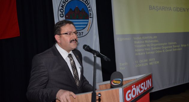 Göksun’da Başarıya Giden Yol Konulu Konferans Düzenlendi