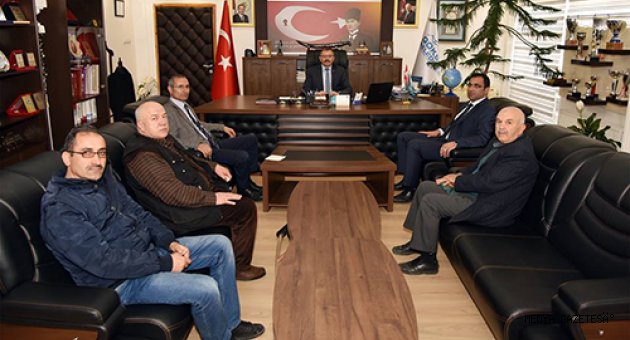 GÖKSUN’DA ELMANIN TOPRAK İSTEKLERİ VE GÜBRELEME EĞİTİMİ DÜZENLENDİ