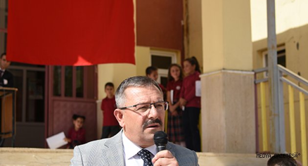 Göksun’da İlköğretim Haftası Kutlama Programı Düzenlendi