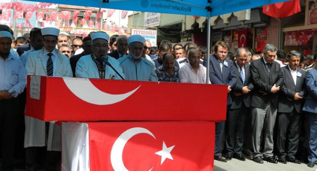 Göksun’da Onbinler Şehidini Uğruladı.