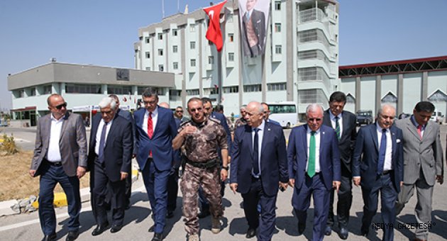 GÜVENÇ;ÖZEL HAREKÂT VE ANKARA EMNİYET MÜDÜRLÜĞÜNÜ ZİYARET ETTİ