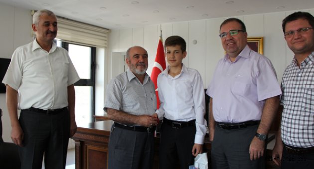 HAFIZLIK ZOR KAZANILAN BİR ÜNVAN