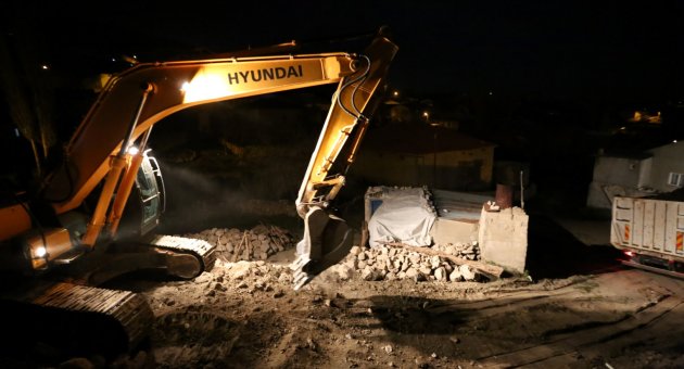 HARABE YAPILARIN YIKIMI DEVAM EDİYOR…