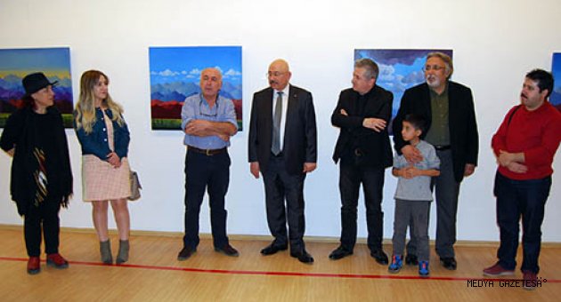 HASAN MUTLU “DAĞLAR”INI SANKO SANAT GALERİSİ’NDE SERGİLİYOR