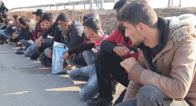 Hatay'da 102 düzensiz göçmen yakalandı