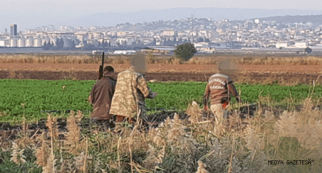 Hatay'da kaçak avlanan iki kişi ekiplere ateş açtı