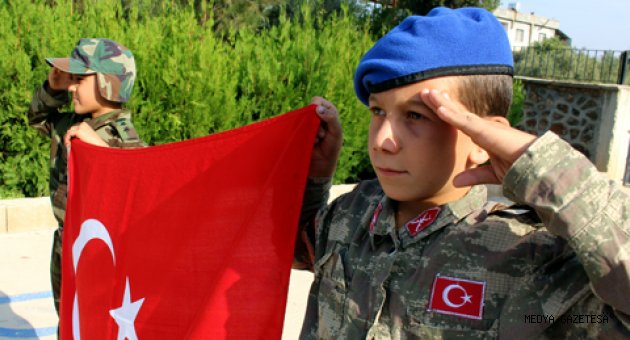 Hatay'da öğrencilerden Mehmetçik'e koreografili destek