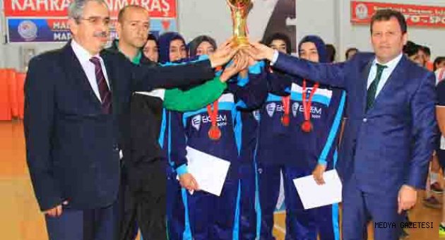 HENTBOL'DA ŞAMPİYONLAR BELLİ OLDU