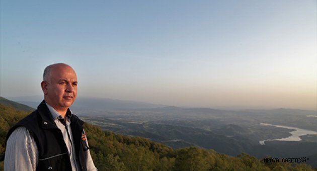 Herkesten uzakta ülkenin akciğerlerini gözetliyorlar