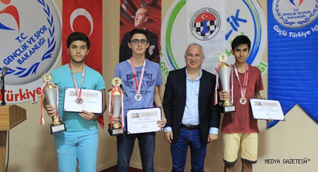 HIZLI SATRANÇ TÜRKİYE ŞAMPİYONU 1920 MARAŞ SPORDAN