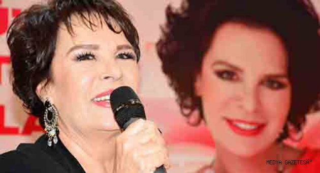 Hülya Koçyiğit ve Özlem Yıldız Piazza AVM'lerin konuğu oldu