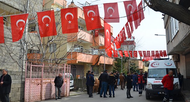 İdlib'de şehit olan Astsubay Kıdemli Çavuş Akçadağ'ın ailesine acı haber verildi