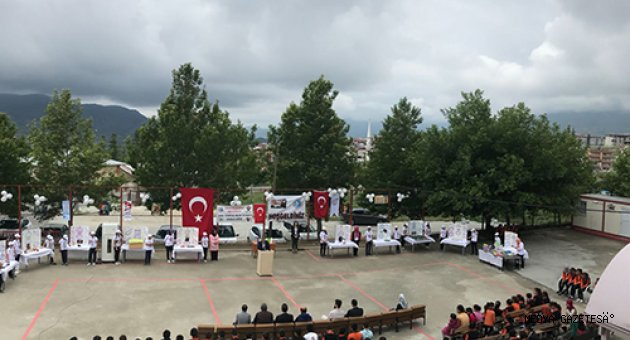 ILICA YENİYAPAN ORTAOKULU 7’NCİ 4006 TÜBİTAK BİLİM FUARI DÜZENLENDİ