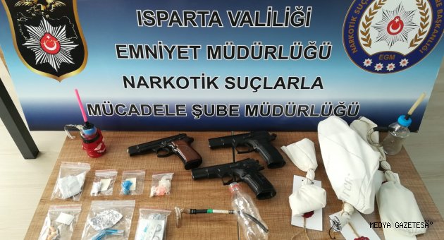 Isparta’da uyuşturucu şebekesine operasyon: 17 gözaltı
