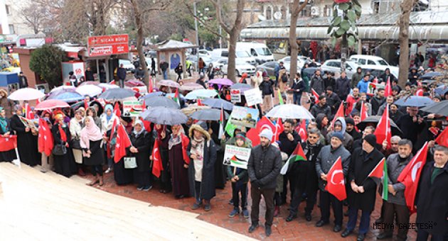 Isparta'da ABD'nin sözde barış planına ve Türk bayrağına saldırıya tepki