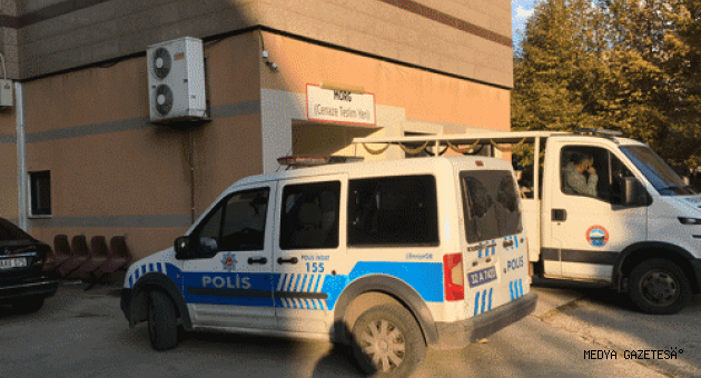 Isparta'da bıçaklı kavgada bir kişi öldü, 2 kişi yaralandı