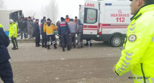 Isparta'da yolcu otobüsü devrildi: 29 yaralı