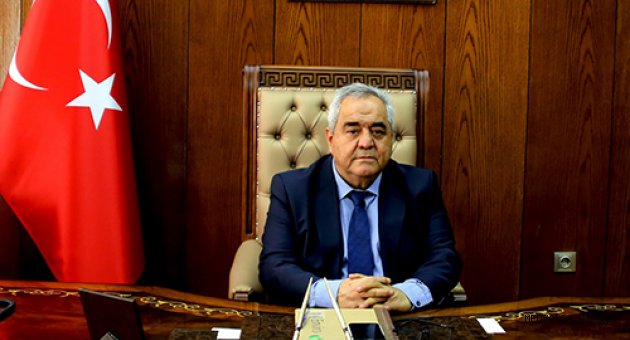 İSTİKLAL ÜNİVERSİTESİ REKTÖRÜ PROF. DR. SAMİ ÖZGÜL:
