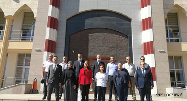 Kahramanmaraş Adliyesinde tayini çıkan hakim ve savcılara veda töreni
