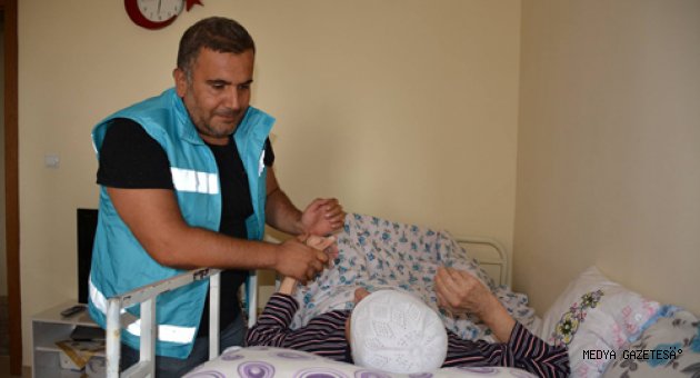 KAHRAMANMARAŞ’TA İLK DEFA PALYATİF BAKIM HASTALARINA ÖZEL EVDE SAĞLIK EKİBİ OLUŞTURULDU