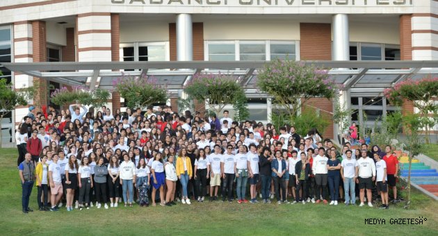 Kahramanmaraşlı öğrenciler Sabancı Üniversitesi Lise Yaz Okulları'nı tamamladı