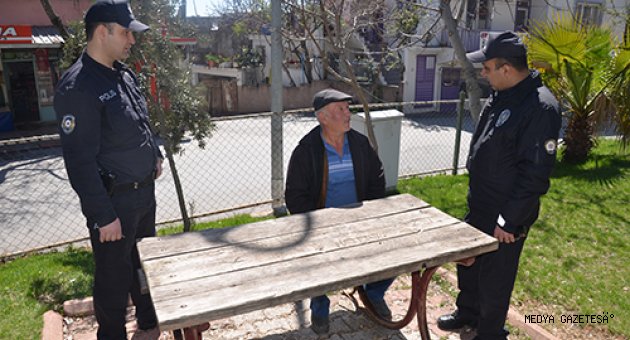 Kahramanmaraş'ta 65 yaş üstü vatandaşların ihtiyacını polis karşılıyor