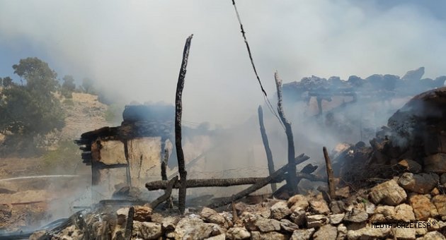 Kahramanmaraş'ta çıkan yangında bir ev kullanılamaz hale geldi