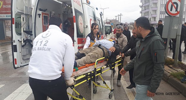 Kahramanmaraş'ta hafif ticari araç ile otomobil çarpıştı: 2 yaralı