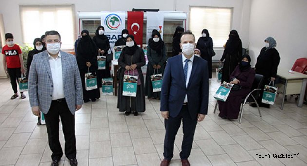 Kahramanmaraş'ta ihtiyaç sahiplerine hijyen kiti dağıtıldı