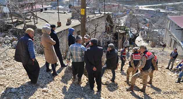 Kahramanmaraş'ta iki komşu arasındaki tartışmalı yol mahkeme kararıyla açıldı