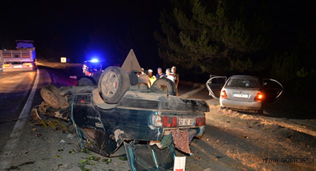 Kahramanmaraş'ta iki otomobilin çarpıştığı kazada 5 kişi yaralandı